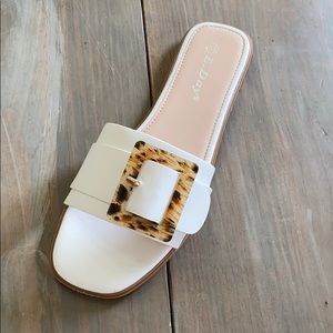 New Nasty Gal white slide sandals